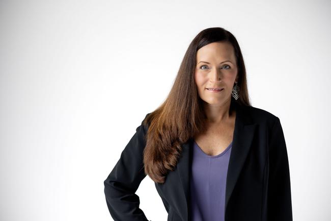 Photo of Holly Robinson